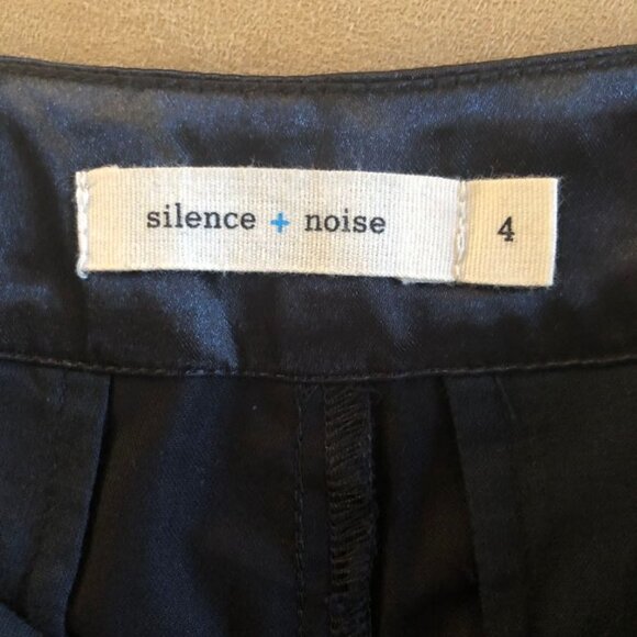 Urban Outfitters Silence + Noise Black Tuxedo Shorts Size 4 - Picture 5 of 9